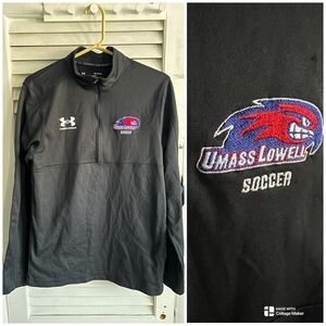 1 UMASS LOWELL 2023 training top / Size Medium / great quality
